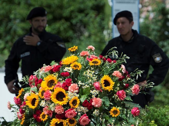 The Latest: Police question a friend of the Munich shooter | iNFOnews.ca
