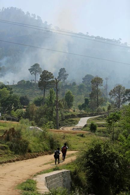 India, Pakistan army trade fire in Kashmir; 2 civilians dead | iNFOnews.ca India, Pakistan army trade fire in Kashmir; 2 civilians dead | iNFOnews.ca