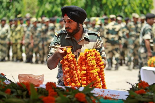 India says Pakistan firing kills 4 soldiers in Kashmir | iNFOnews.ca CP375662611