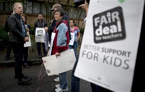B.C. Premier wades into ongoing teachers' dispute via Facebook post | iNFOnews.ca CP29721304