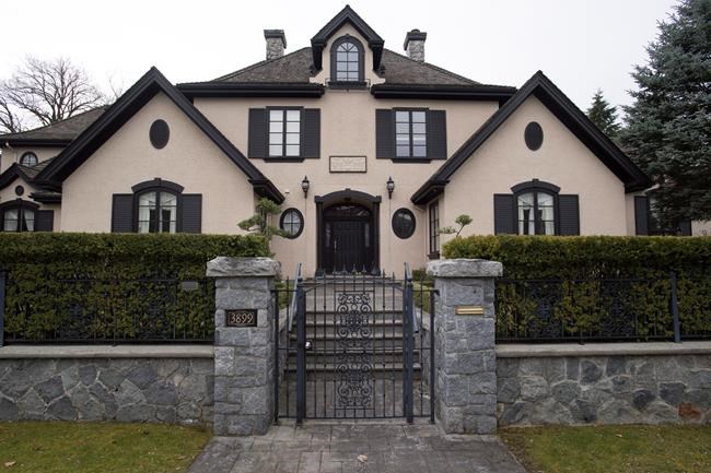 B.C. judge says undisclosed murder is reason to renege on mansion purchase | iNFOnews.ca CP1130253943