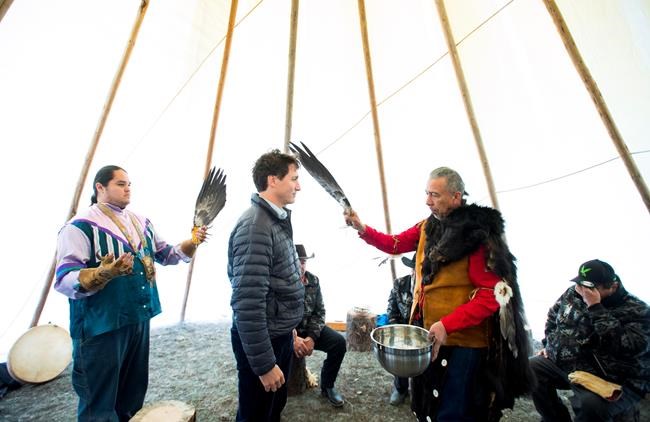 Trudeau apologizes to Tsilhqot'in community members for 1864 hanging of chiefs | iNFOnews.ca