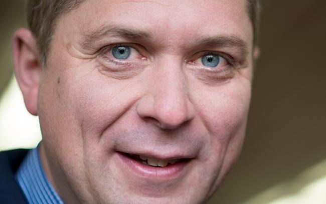 Scheer and Trudeau accuse each other of distracting from their records | iNFOnews.ca