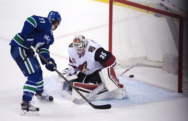 Ben Hutton scores on a penalty shot in overtime as Canucks top Coyotes 3-2 | iNFOnews.ca