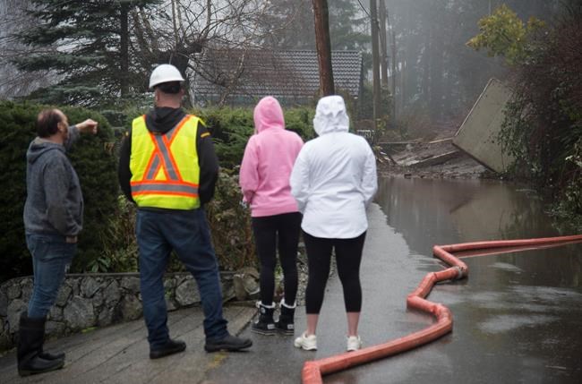 Mud slide prompts evacuation as rain saturates southern British Columbia | iNFOnews.ca