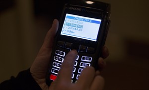 Holiday tips show gratitude — but don't go overboard, say etiquette experts | iNFOnews.ca CP30979095