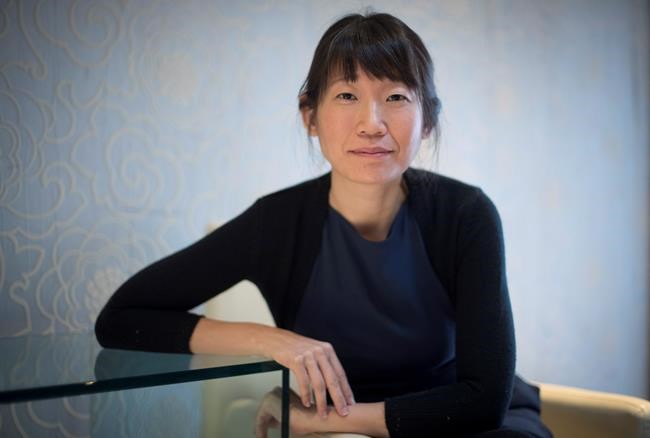 Paul Beatty beats out Canadians Thien, Szalay as Man Booker Prize winner | iNFOnews.ca