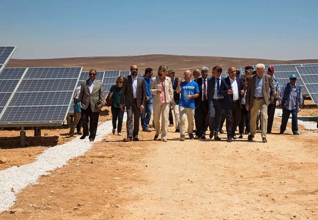 Syrian refugees in Jordan's desert get solar power | iNFOnews.ca Syrian refugees in Jordan's desert get solar power | iNFOnews.ca