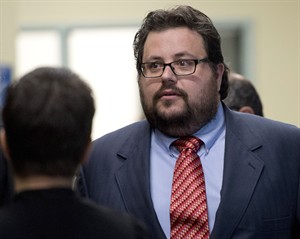 Ex-Quebec Liberal minister Tony Tomassi pleads guilty in credit-card case | iNFOnews.ca CP28642219