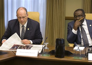 New Quebec gov't bothered that accused shooter managed to air radio interview | iNFOnews.ca CP20181615