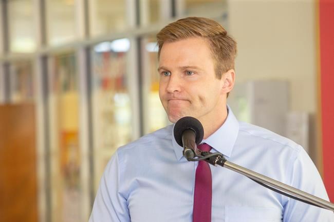 N.B. Liberal leader promises to impose pay equity on private businesses | iNFOnews.ca