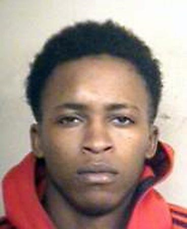 Ex-mayor 'whoops tail' of accused burglar with paddle | iNFOnews.ca