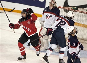 Another Comeback: Canada downs U.S. at Four Nations Cup in 1st game since Sochi | iNFOnews.ca CP30589952