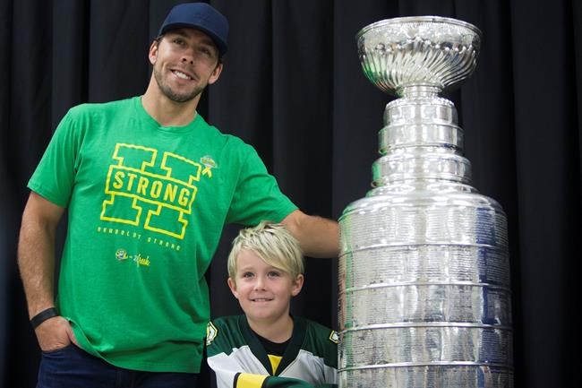 'We thought we'd bring Stanley to them': Cup taken to Broncos crash site | iNFOnews.ca