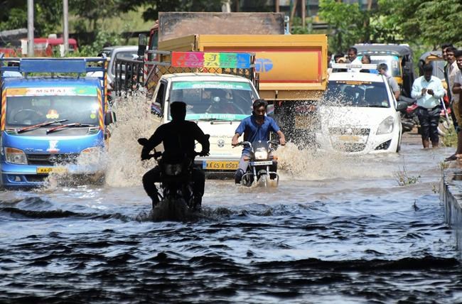 Death toll rises to 93 in floods, mudslides in south India | iNFOnews.ca