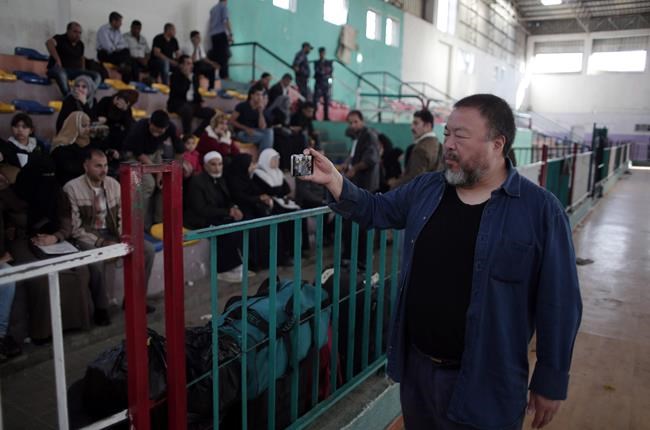 Chinese artist Ai Weiwei travels to Gaza for refugee project | iNFOnews.ca