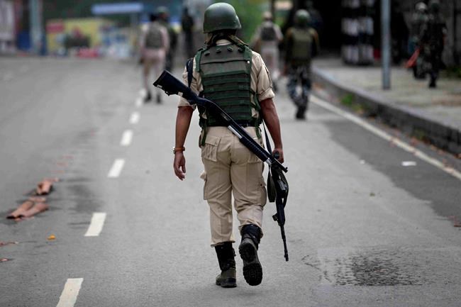 Decorated Indian officer arrested for Kashmir rebel ties | iNFOnews.ca