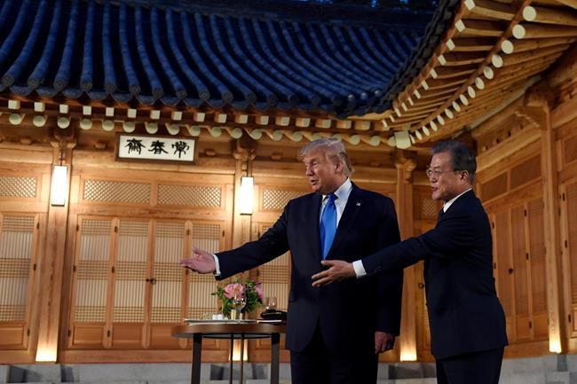 The Latest: K-pop band greets Trump during Seoul visit | iNFOnews.ca