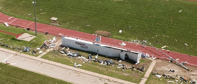 Tornado injures 8 people, 2 critically, in small Kansas town | iNFOnews.ca