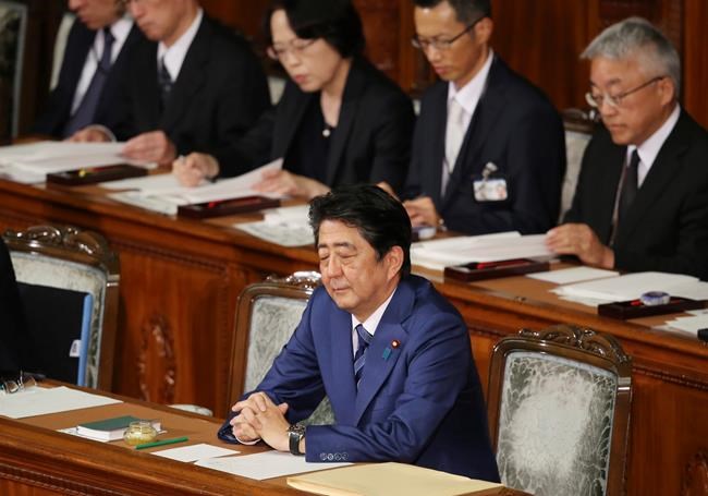 Abe vows to bolster ties with China day before Beijing trip | iNFOnews.ca