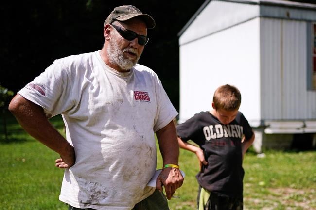 Rural families without internet face tough choice on school | iNFOnews.ca CP1846579497