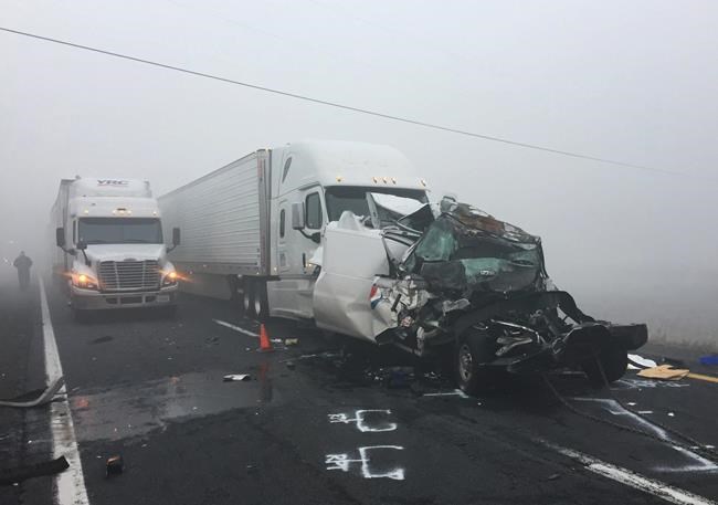 Arizona highway clouded by smoke, causing numerous accidents | iNFOnews.ca