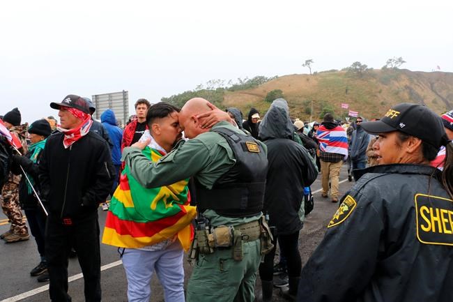 The Latest: Hawaii governor visits telescope protesters | iNFOnews.ca