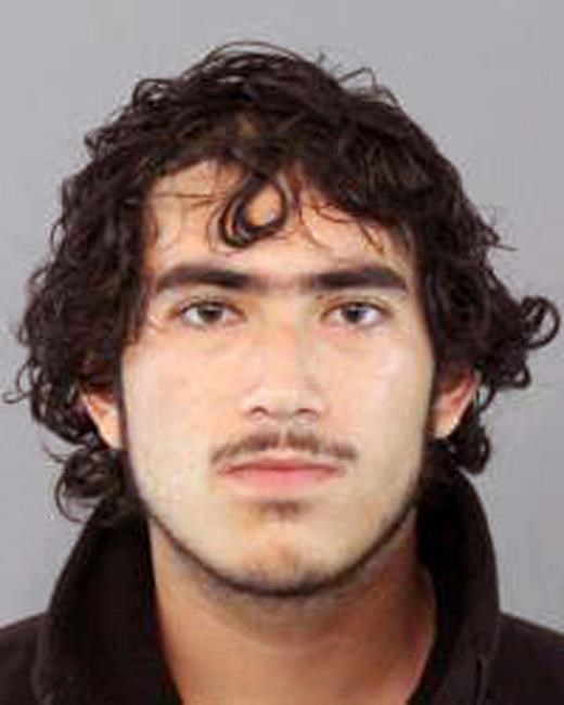 Police: Teen father left newborn in California parking lot | iNFOnews.ca