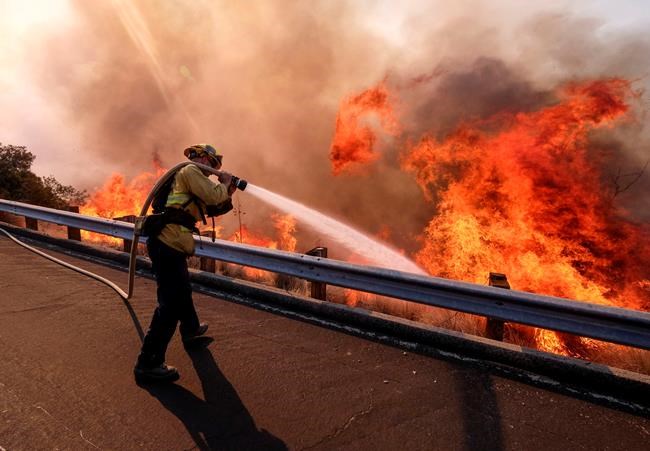 US shutdown stalls training, other prep for wildfire season | iNFOnews.ca CP442472533