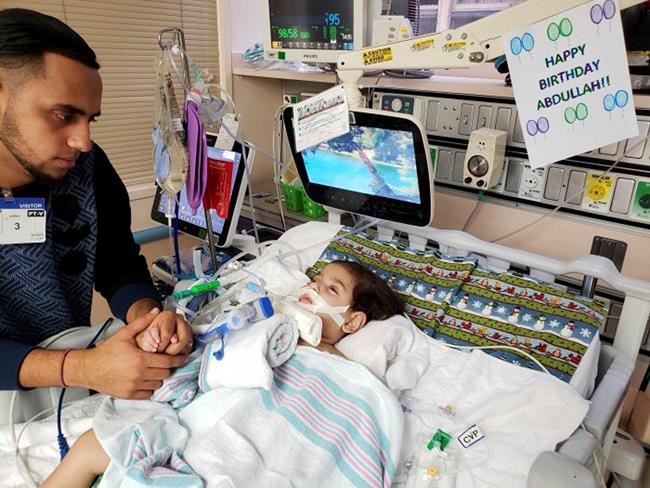 Yemeni mom overcomes travel ban to finally hold dying son | iNFOnews.ca Yemeni mom overcomes travel ban to finally hold dying son | iNFOnews.ca