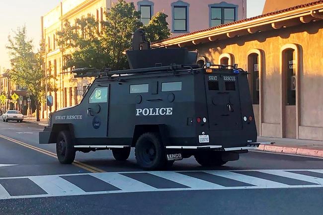 California deputy shot in 'ambush' attack at police station | iNFOnews.ca