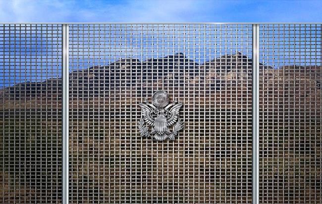 Contractor appeals delay Trump border wall prototypes | iNFOnews.ca