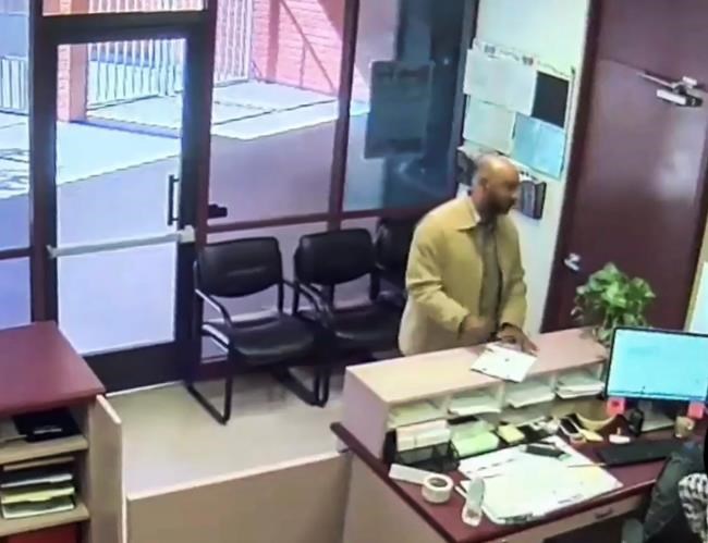 Video shows San Bernardino shooter calmly entering school | iNFOnews.ca