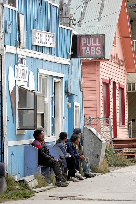 Proposed public intoxication ban fails in Alaska town | iNFOnews.ca