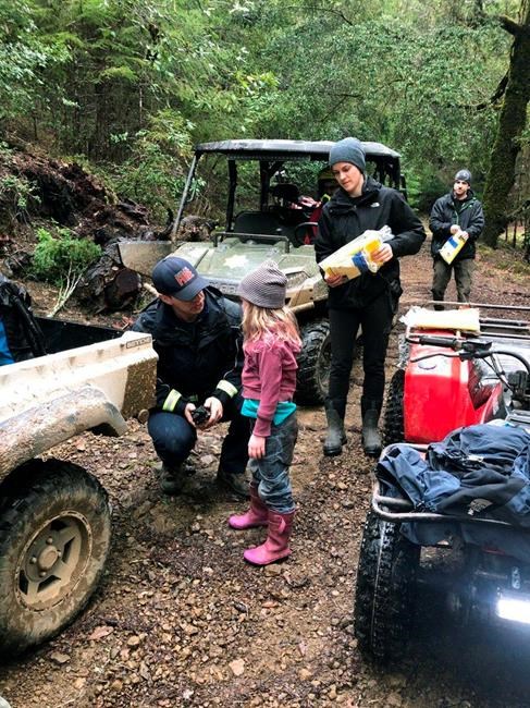 'Happy thoughts' helped lost California girls survive ordeal | iNFOnews.ca