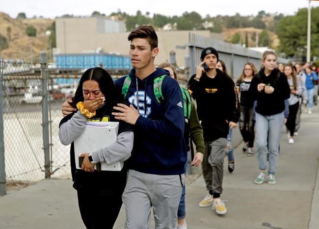 Correction: California High School Shooting story | iNFOnews.ca