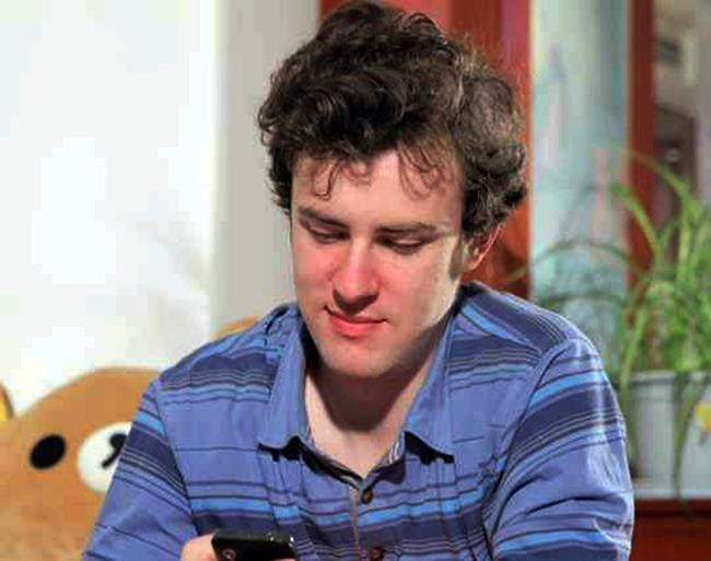 Detained student's mother: China police want "ransom" | iNFOnews.ca Detained student's mother: China police want "ransom" | iNFOnews.ca