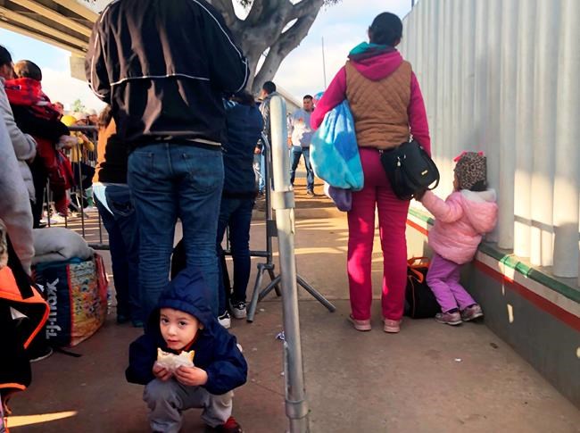 US border arrests drop as focus turns to Mexicans | iNFOnews.ca