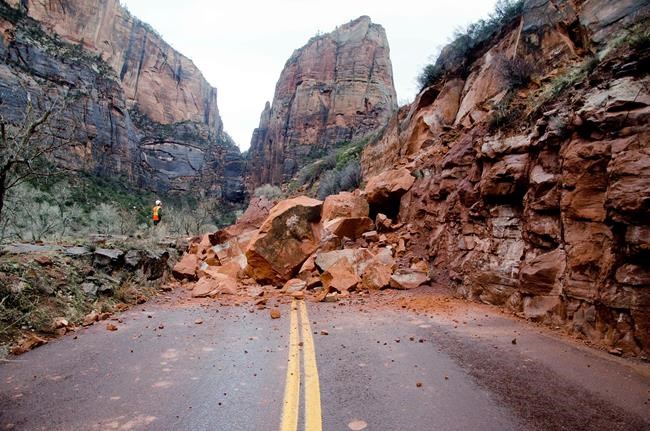 Rock slide closes 2 miles of Zion National Park scenic drive | iNFOnews.ca
