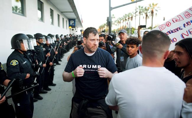 Justices: Suit by Trump backers against police can proceed | iNFOnews.ca