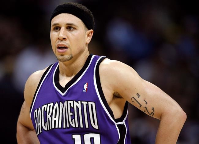 Phoenix police: No charges against ex-NBA player Mike Bibby | iNFOnews.ca Phoenix police: No charges against ex-NBA player Mike Bibby | iNFOnews.ca