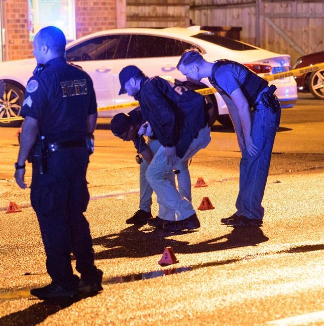 3 dead, 7 wounded after gunmen in New Orleans fire on crowd | iNFOnews.ca 3 dead, 7 wounded after gunmen in New Orleans fire on crowd | iNFOnews.ca
