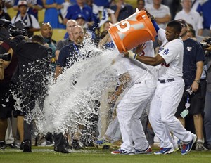Kemp's homer in 8th lifts Dodgers to 3-2 win over Cardinals, tying NL Division Series at 1-all | iNFOnews.ca CP30165379