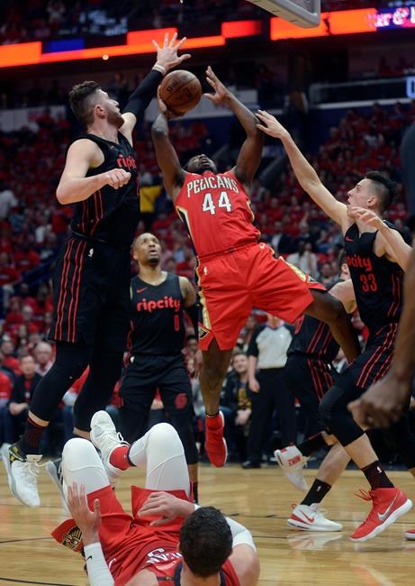 Mirotic, Davis lead Pelicans to 3-0 series lead over Blazers | iNFOnews.ca