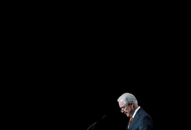 Methodists, prosecutors scold Sessions over border policy | iNFOnews.ca CP769689433