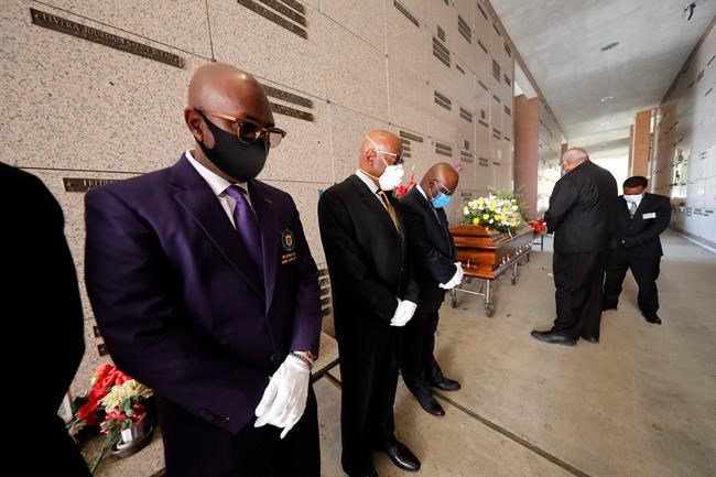 In New Orleans, friends respond as virus claims a Zulu king | iNFOnews.ca