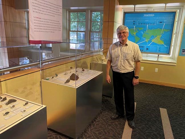 After 40 years, planetarium curator opts for retirement | iNFOnews.ca