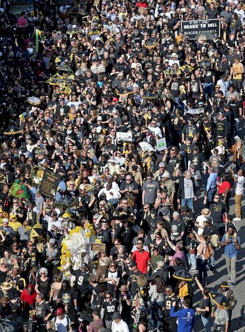 Thousands who attended New Orleans protest raised $57, 000 | iNFOnews.ca Thousands who attended New Orleans protest raised $57, 000 | iNFOnews.ca