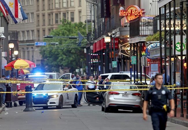 Police shoot wrong-way driver on New Orleans' Bourbon Street | iNFOnews.ca