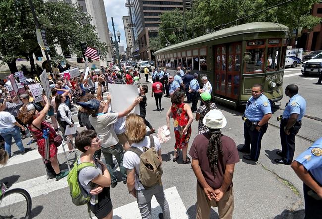 Rallies for and against abortion fire up around the South | iNFOnews.ca